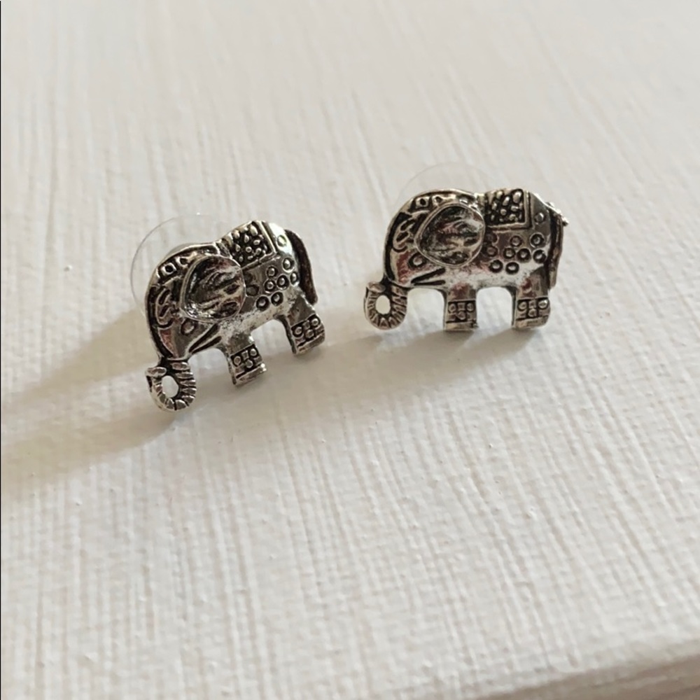 5 for $20! NWOT silver elephant earrings